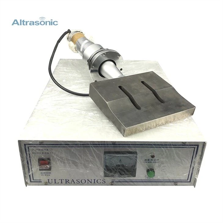 15KHz ultragarso suvirintojas su 2600W veido kaukės plastikine suvirinimo mašina